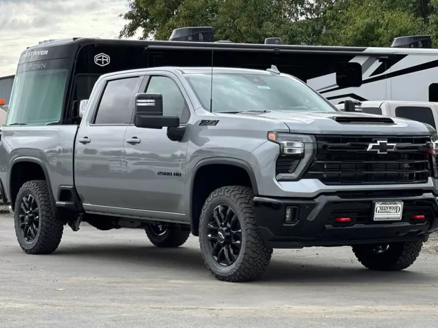 2025 Chevrolet Silverado 2500HD LTZ photo 1
