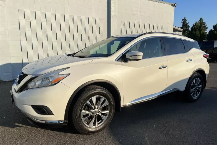 2017 Nissan Murano SL photo 1