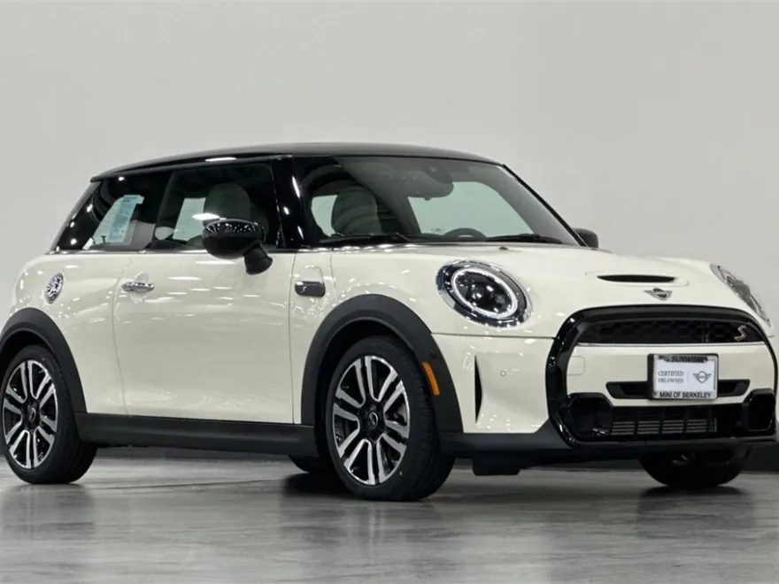 2023 Mini Cooper 2 Door Hardtop S Iconic photo 1