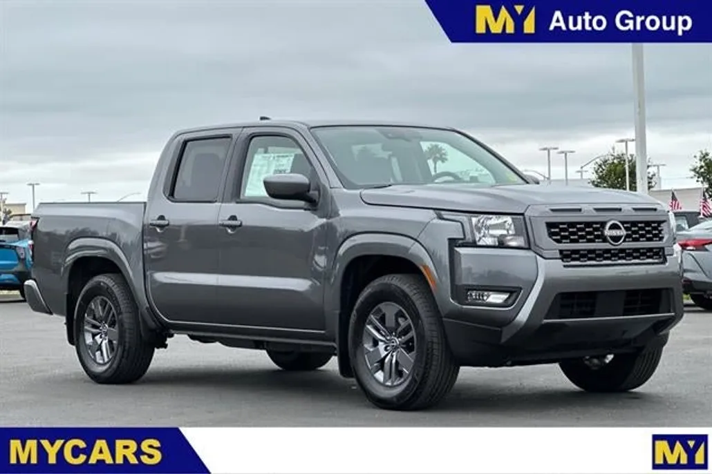 2025 Nissan Frontier Crew Cab SV photo 1