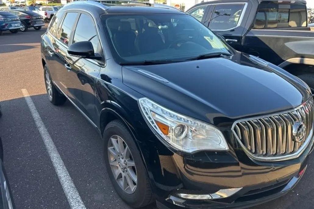 2017 Buick Enclave Leather photo 1