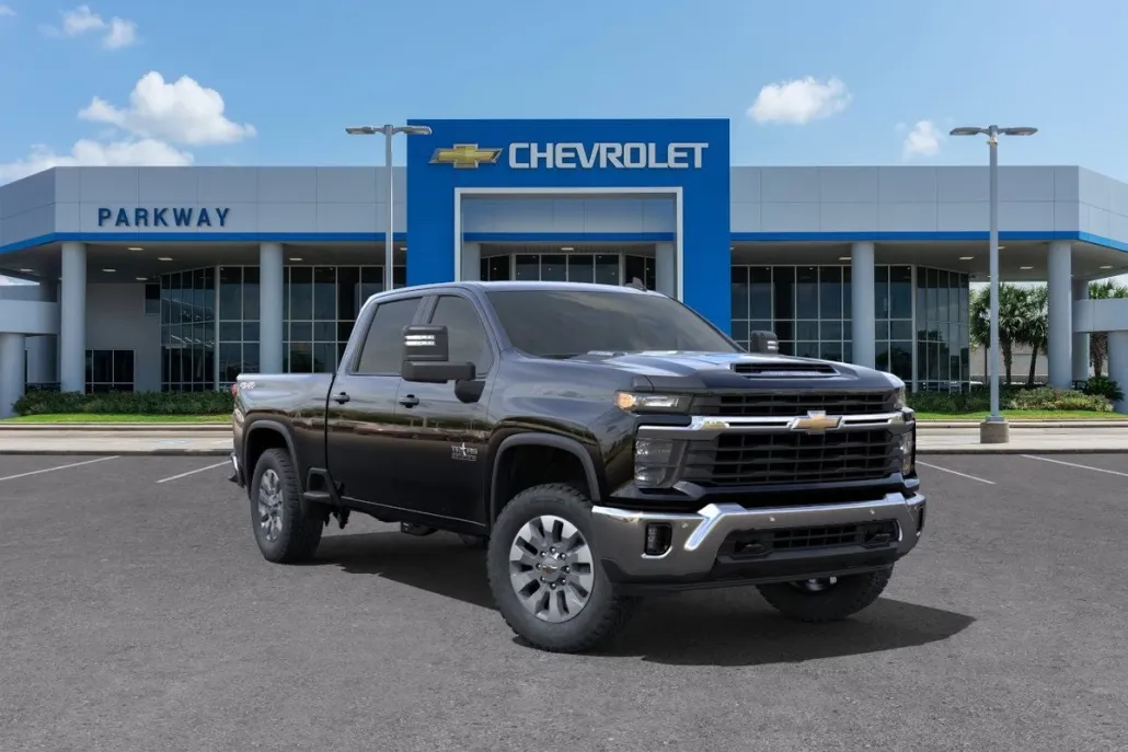 2025 Chevrolet Silverado 2500HD LT photo 1