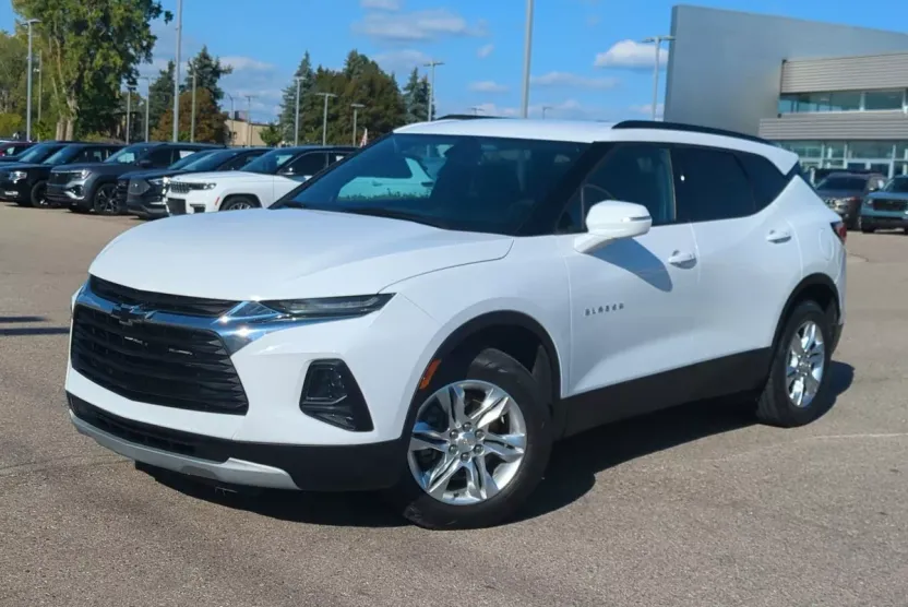 2020 Chevrolet Blazer 2LT photo 1