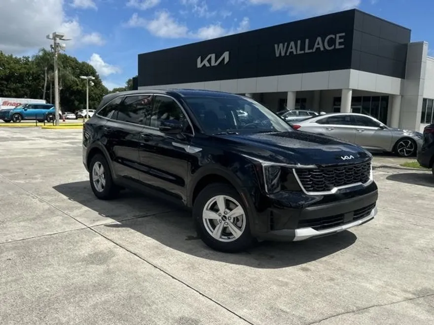 2026 Kia Sorento LX photo 1