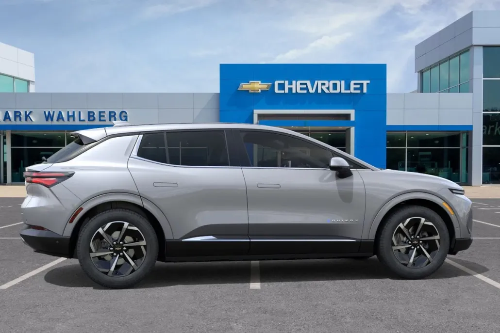 2025 Chevrolet Equinox EV 1LT photo 1