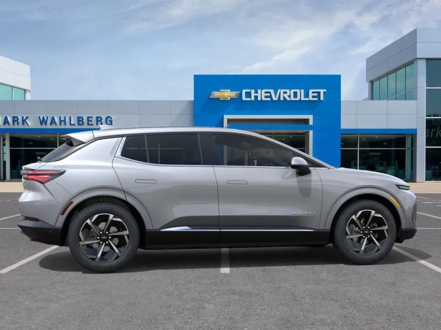 2025 Chevrolet Equinox EV 1LT photo 1