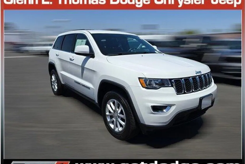 2022 Jeep Grand Cherokee Laredo X photo 1
