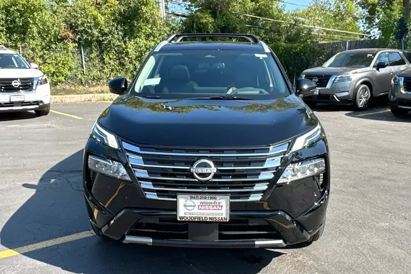 2026 Nissan Rogue Platinum photo 1