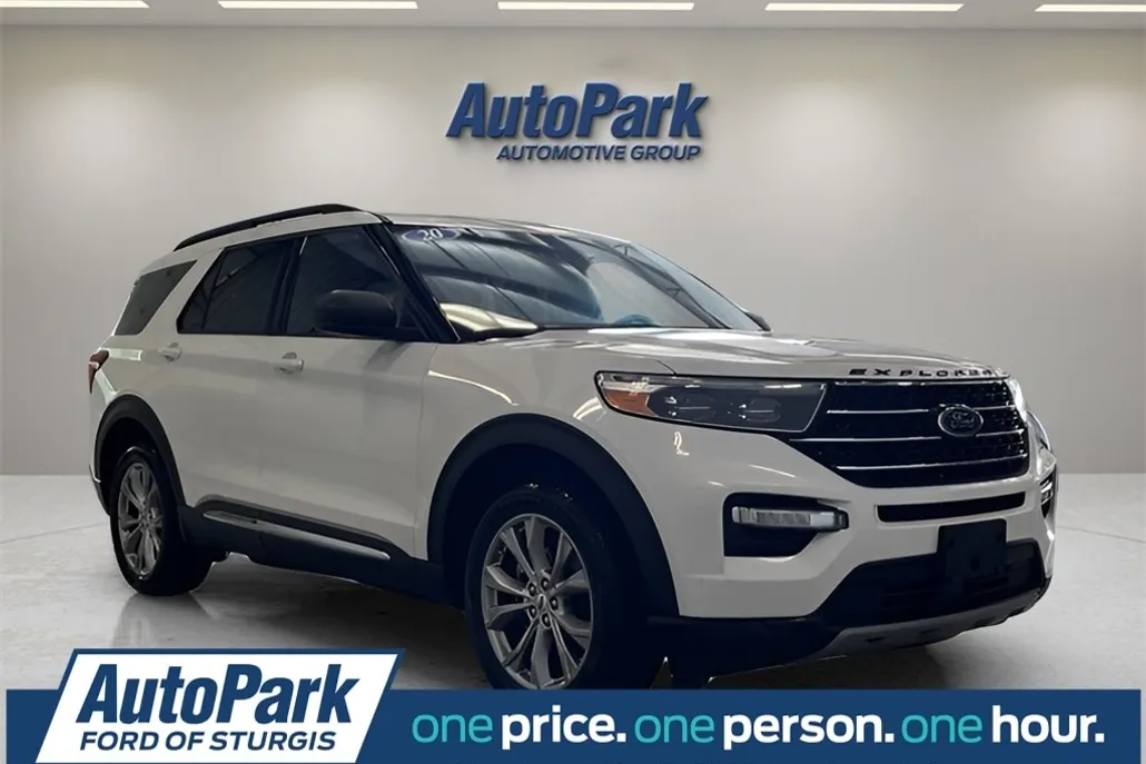 2020 Ford Explorer XLT photo 1