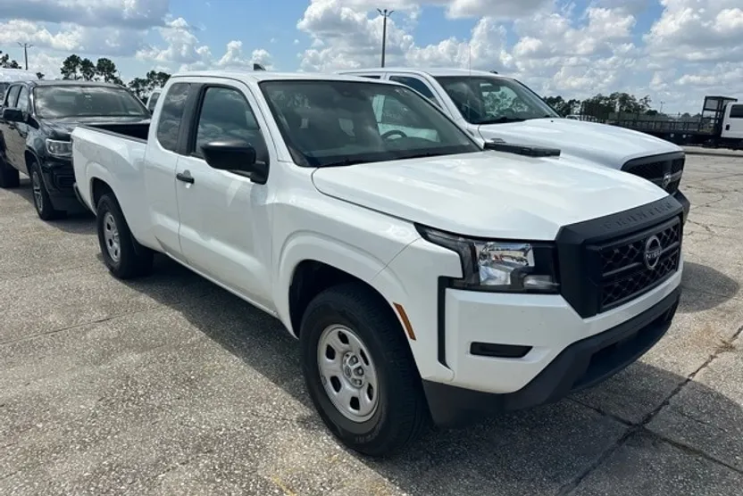 2022 Nissan Frontier S King Cab photo 1