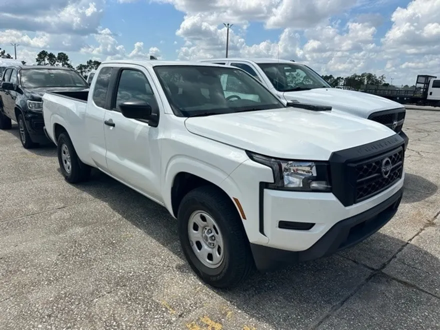 2022 Nissan Frontier S King Cab photo 1