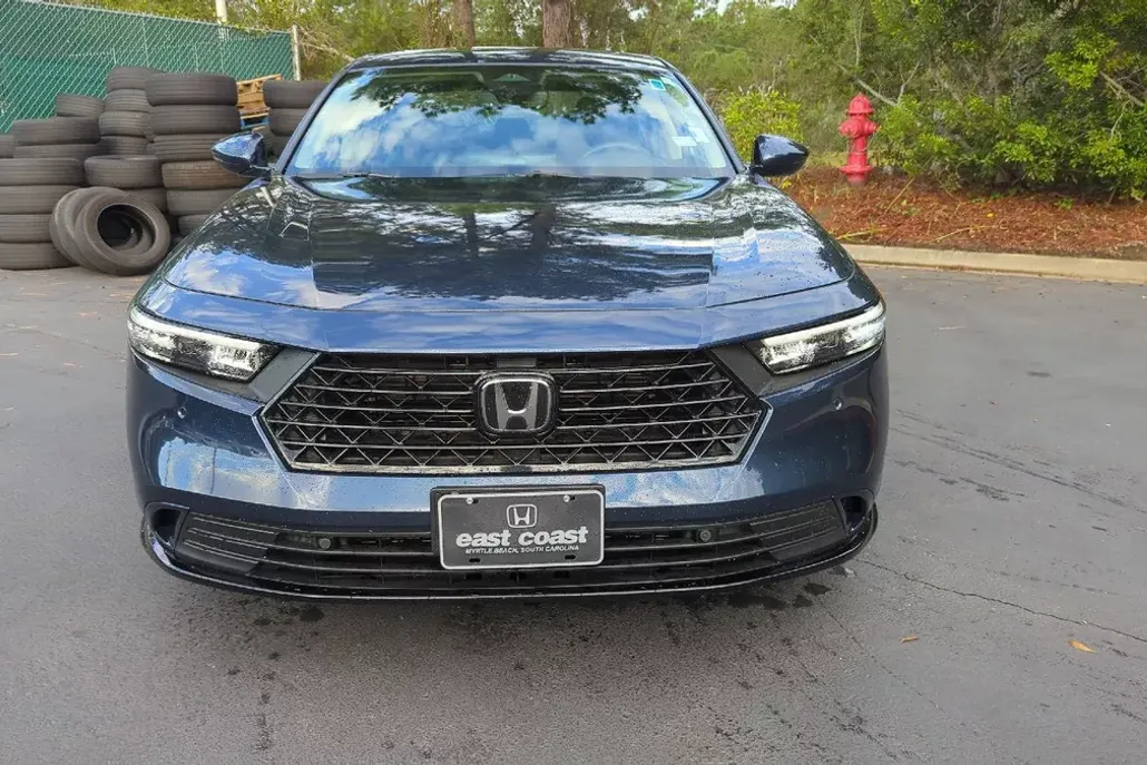 2023 Honda Accord Hybrid EX-L photo 1