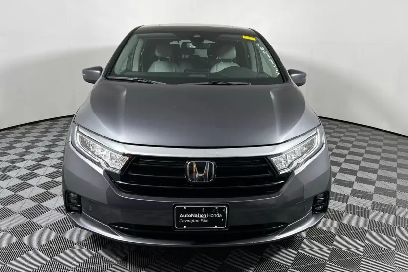2023 Honda Odyssey Touring photo 1