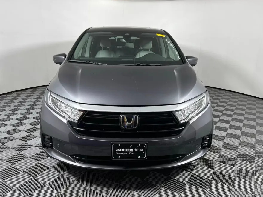 2023 Honda Odyssey Touring photo 1