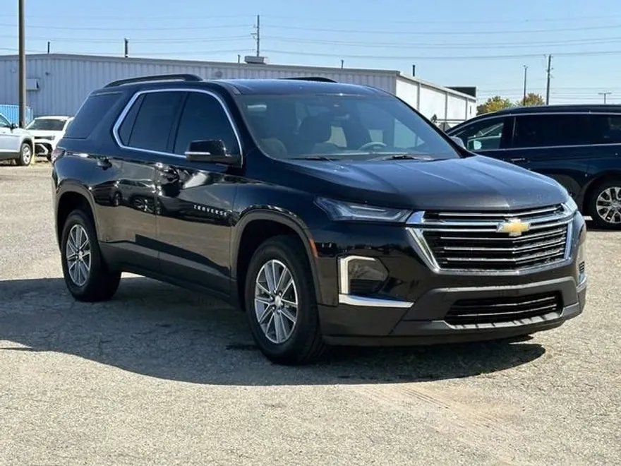 2023 Chevrolet Traverse Cloth photo 1