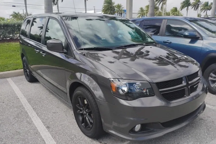 2019 Dodge Grand Caravan GT photo 1