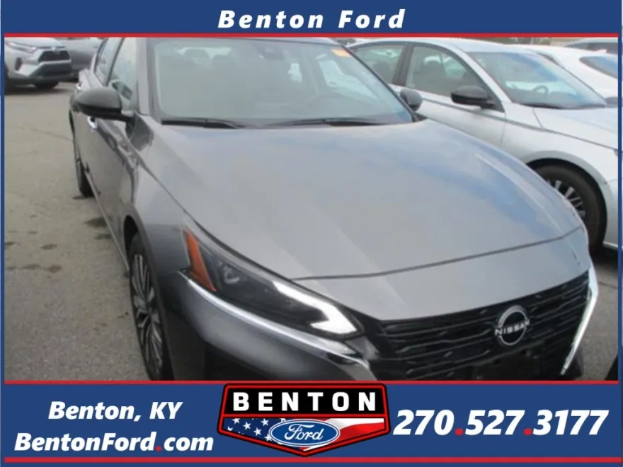 2024 Nissan Altima 2.5 SV photo 1