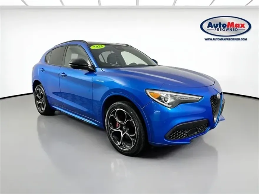 2022 Alfa Romeo Stelvio Ti Sport photo 1