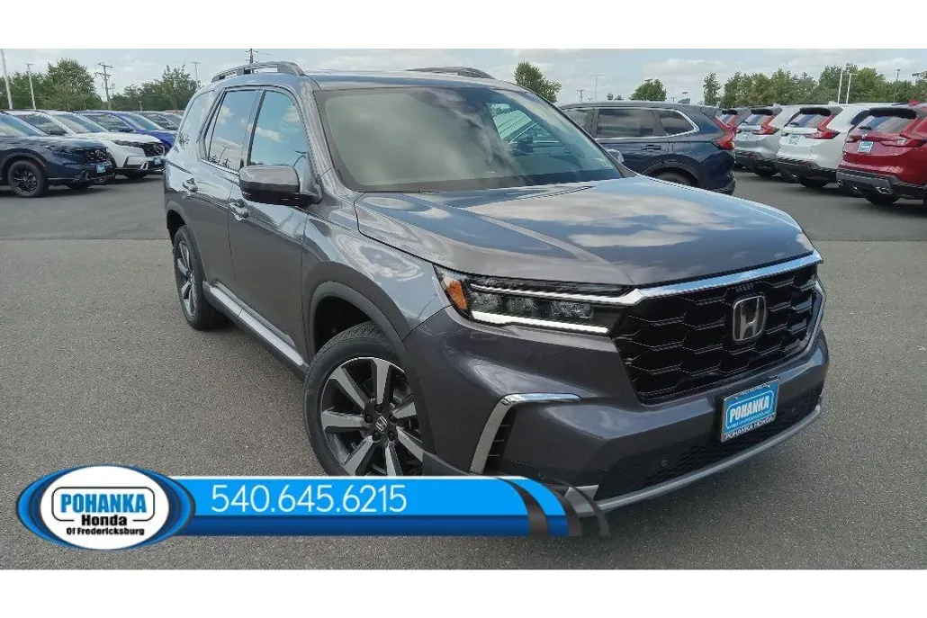 2025 Honda Pilot Touring photo 1