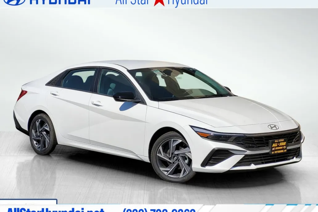 2025 Hyundai Elantra SEL Sport photo 1