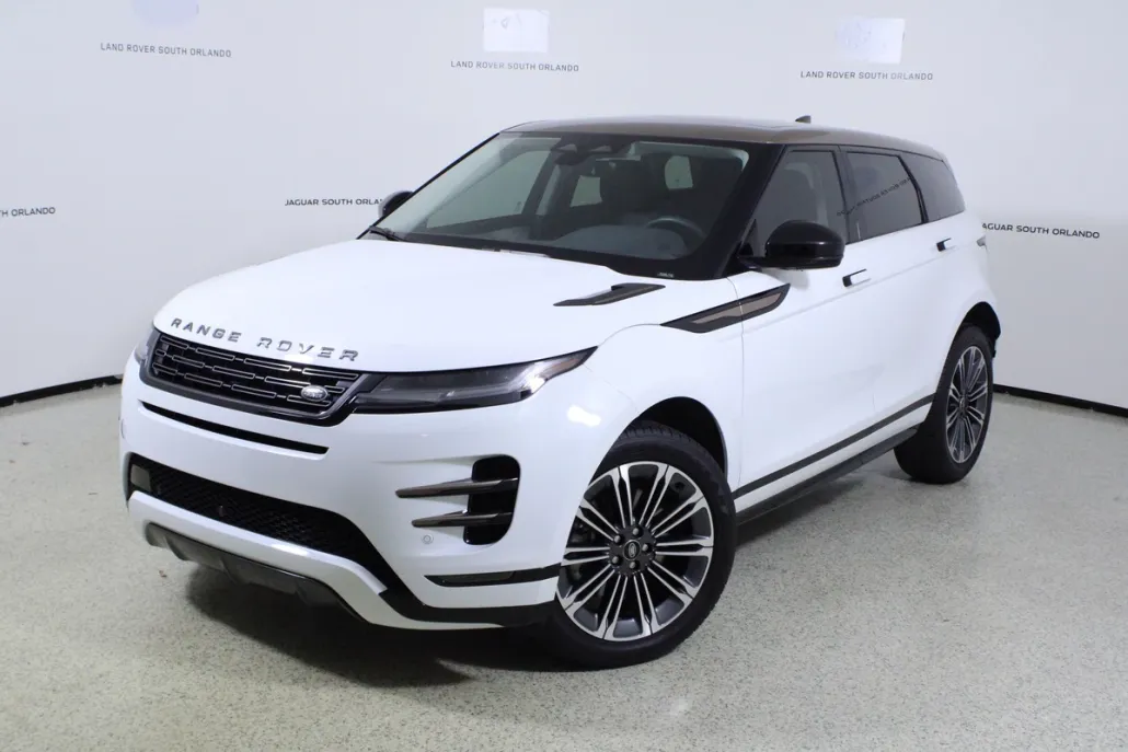 2024 Land Rover Range Rover Evoque Dynamic SE photo 1