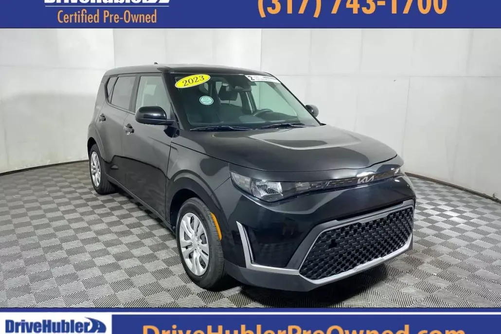 2023 Kia Soul LX photo 1