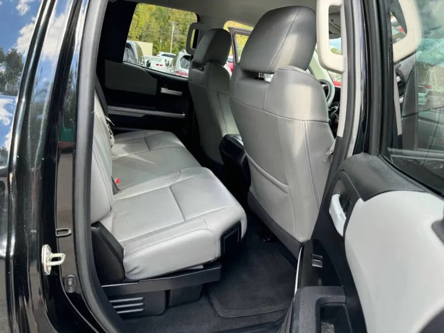 2017 Toyota Tundra Limited photo 1