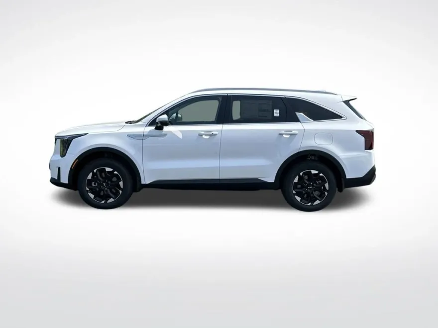 2025 Kia Sorento S photo 1