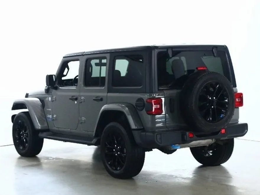 2022 Jeep Wrangler Unlimited Sahara High Altitude 4xe photo 37
