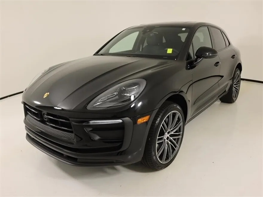 2025 Porsche Macan Base photo 1
