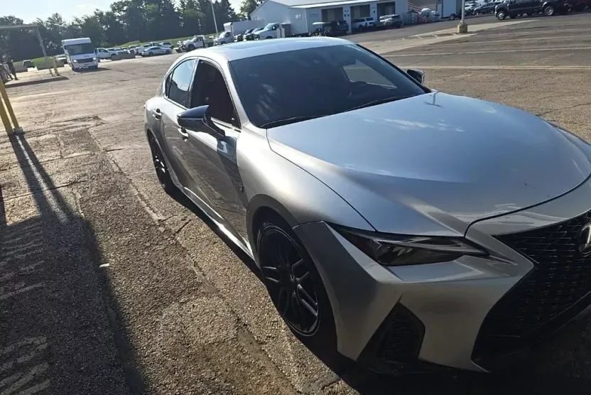 2023 Lexus IS 350 F SPORT photo 1