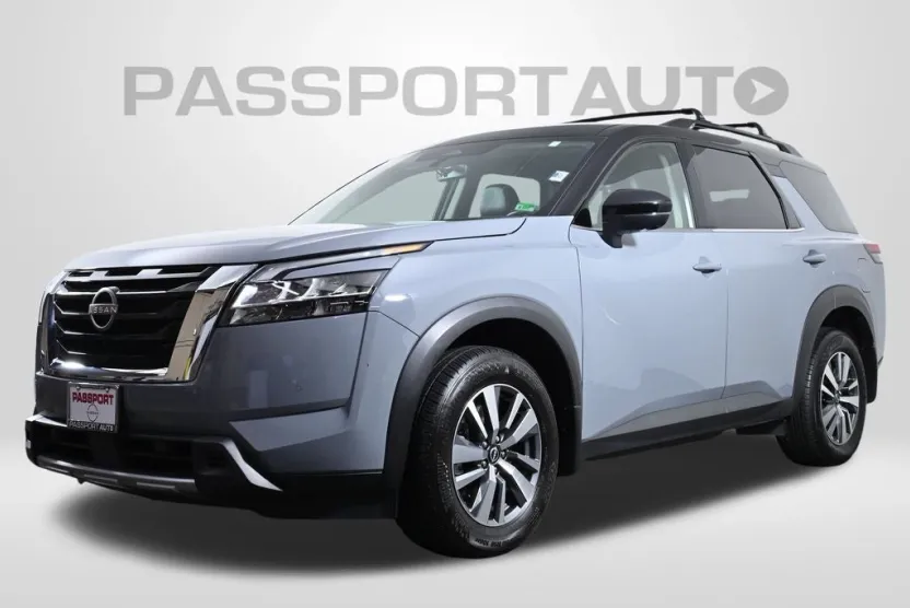 2024 Nissan Pathfinder SL photo 1