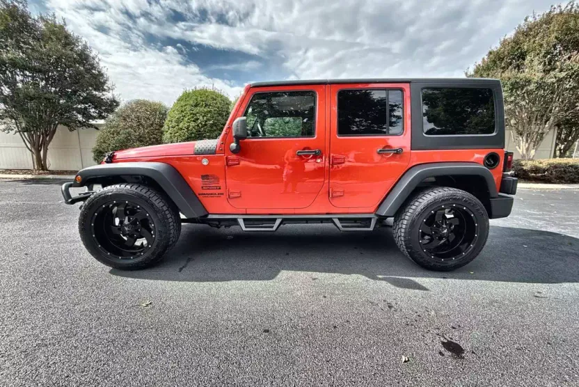 2017 Jeep Wrangler Unlimited Sport photo 1