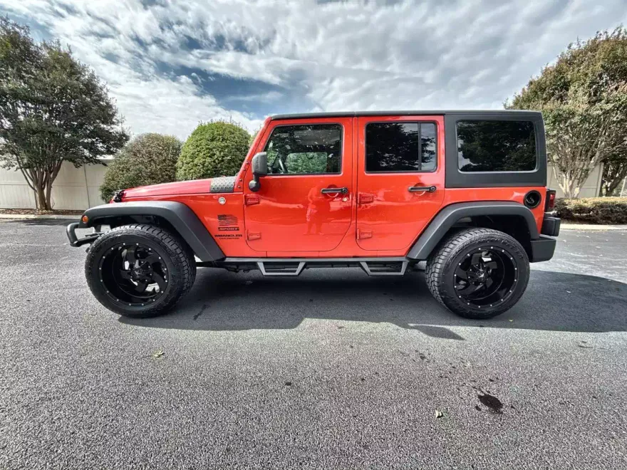 2017 Jeep Wrangler Unlimited Sport photo 1