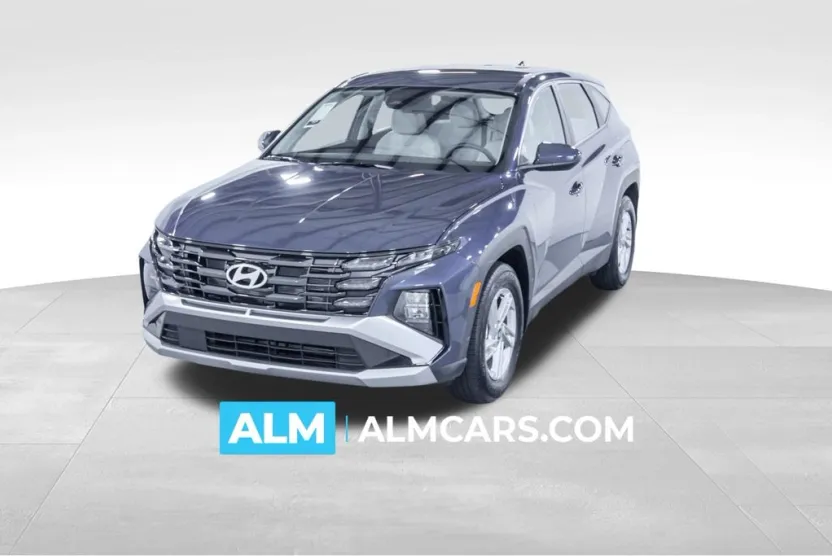 2025 Hyundai Tucson SE photo 1