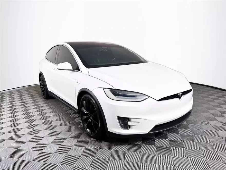 2020 Tesla Model X Long Range photo 1