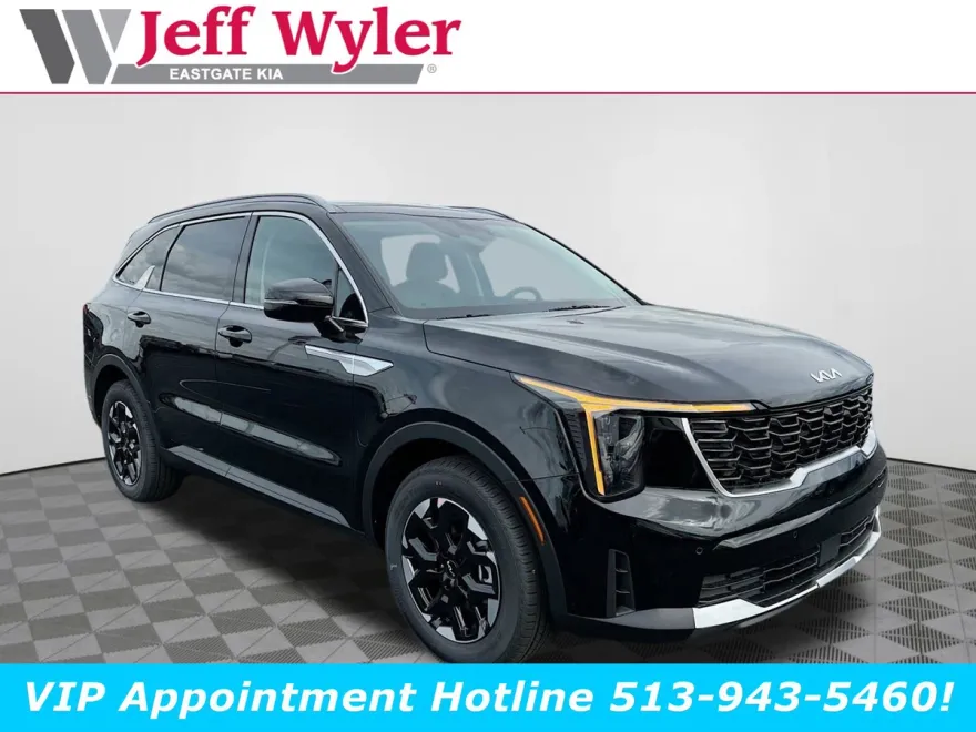2025 Kia Sorento S photo 1