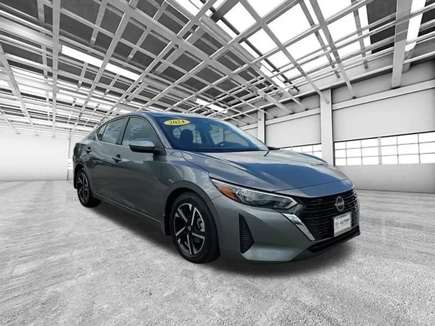 2024 Nissan Sentra SV photo 1
