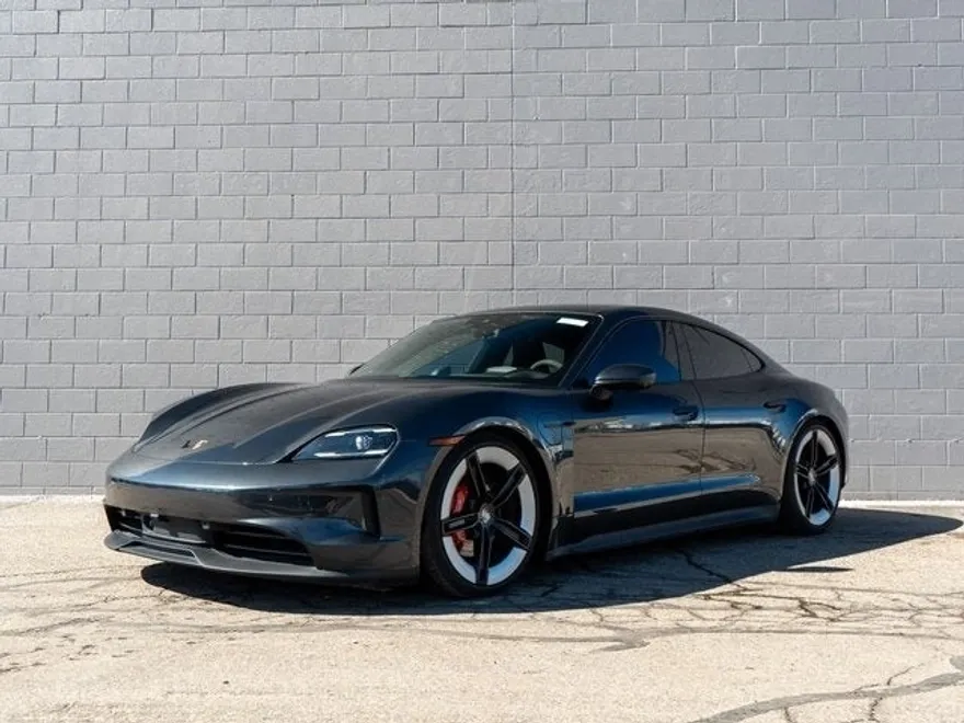2025 Porsche Taycan 4S photo 1