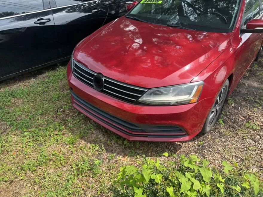 2017 Volkswagen Jetta 1.4T SE photo 1