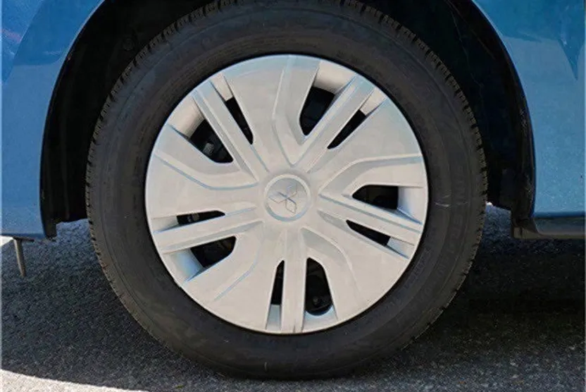 2024 Mitsubishi Mirage G4 ES photo 1