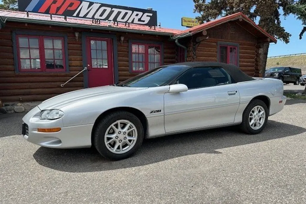 2000 Chevrolet Camaro Z28 photo 1