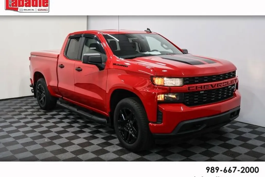 2020 Chevrolet Silverado 1500 Custom photo 1