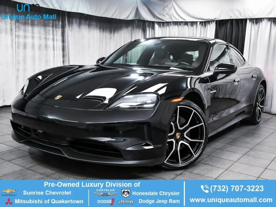 2025 Porsche Taycan Base photo 1