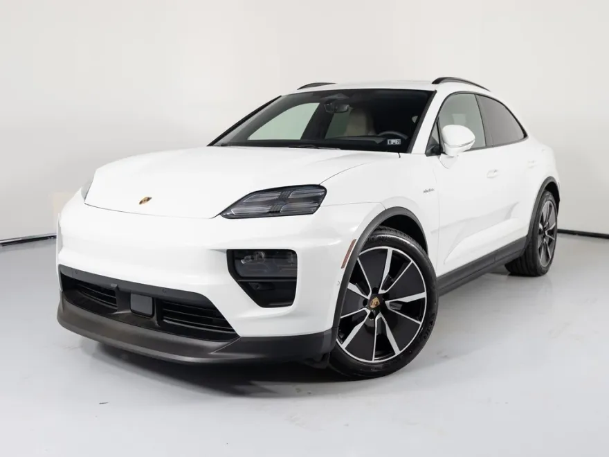 2024 Porsche Macan Electric 4 photo 1