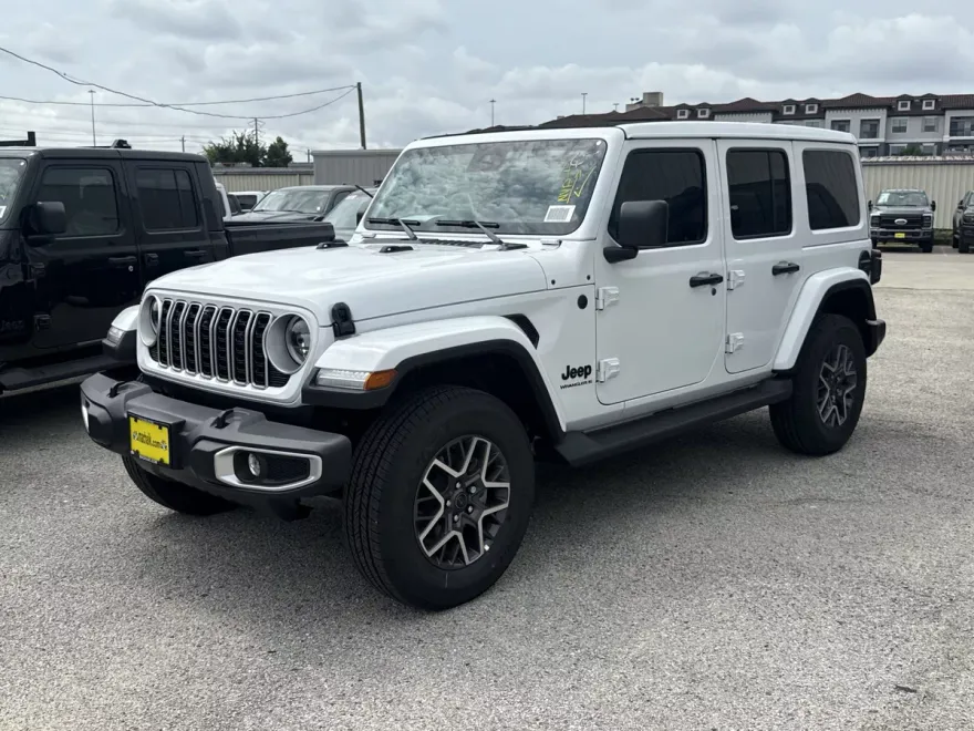 2025 Jeep Wrangler Sahara photo 1
