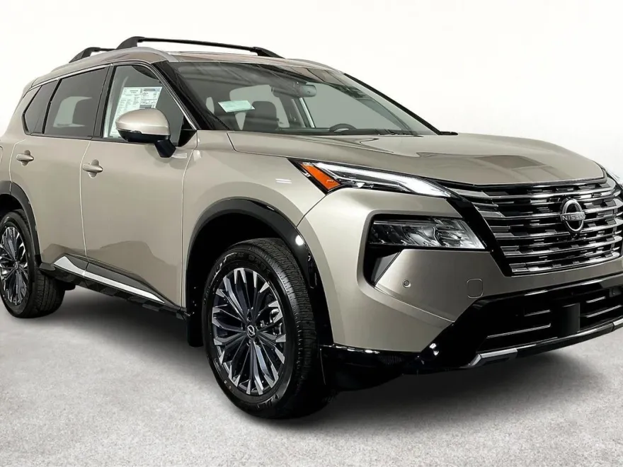 2026 Nissan Rogue Platinum photo 1