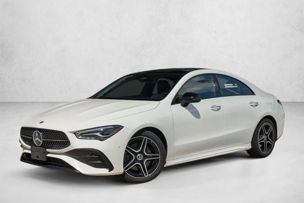 2025 Mercedes Benz CLA 250 4MATIC photo 1