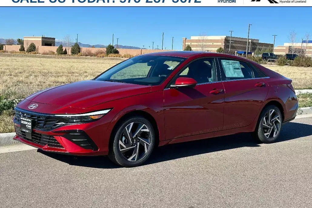 2025 Hyundai Elantra SEL Convenience photo 1