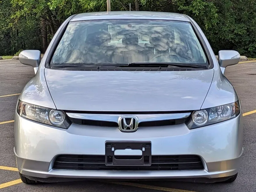 2007 Honda Civic Hybrid photo 2